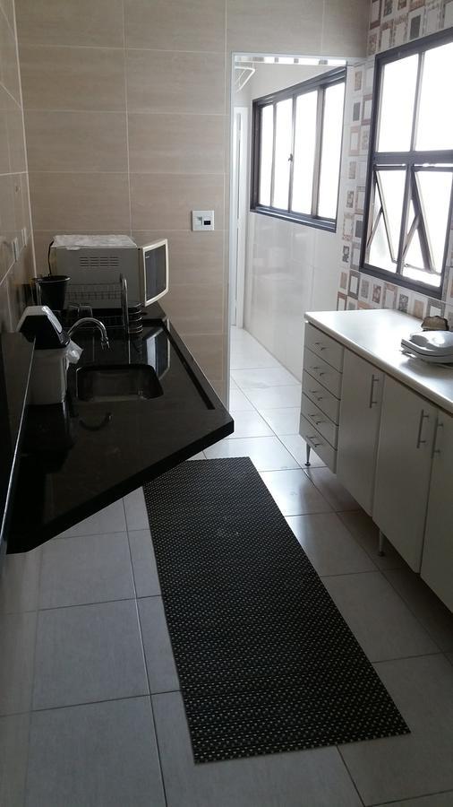Apto Enseada 300mts Apartamento
